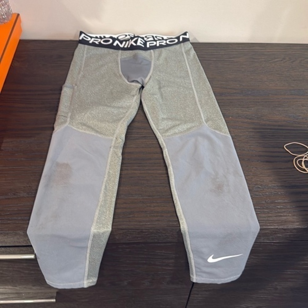 Nike Pro leggings - Picture 1 of 6